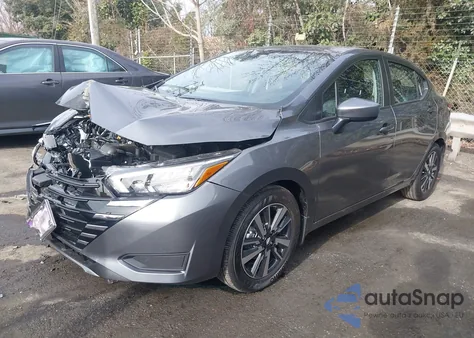 2025 Nissan Versa 1.6 Sv z USA, uszkodzony, nr VIN 3N1CN8EV4SL874653